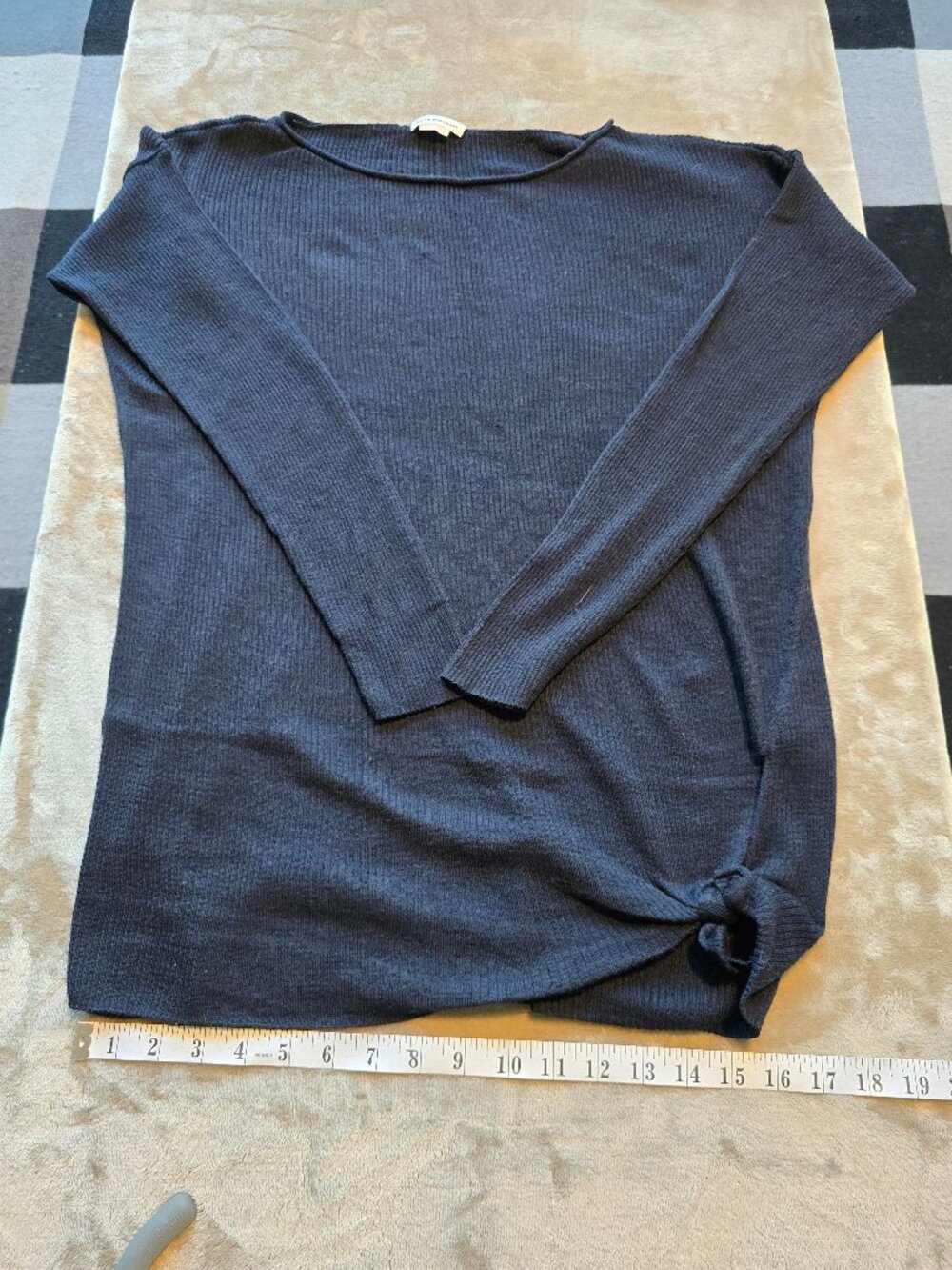 Club Monaco Merino & Silk Side Twist Ribbed Long Sleeve Top - Navy Blue Medium